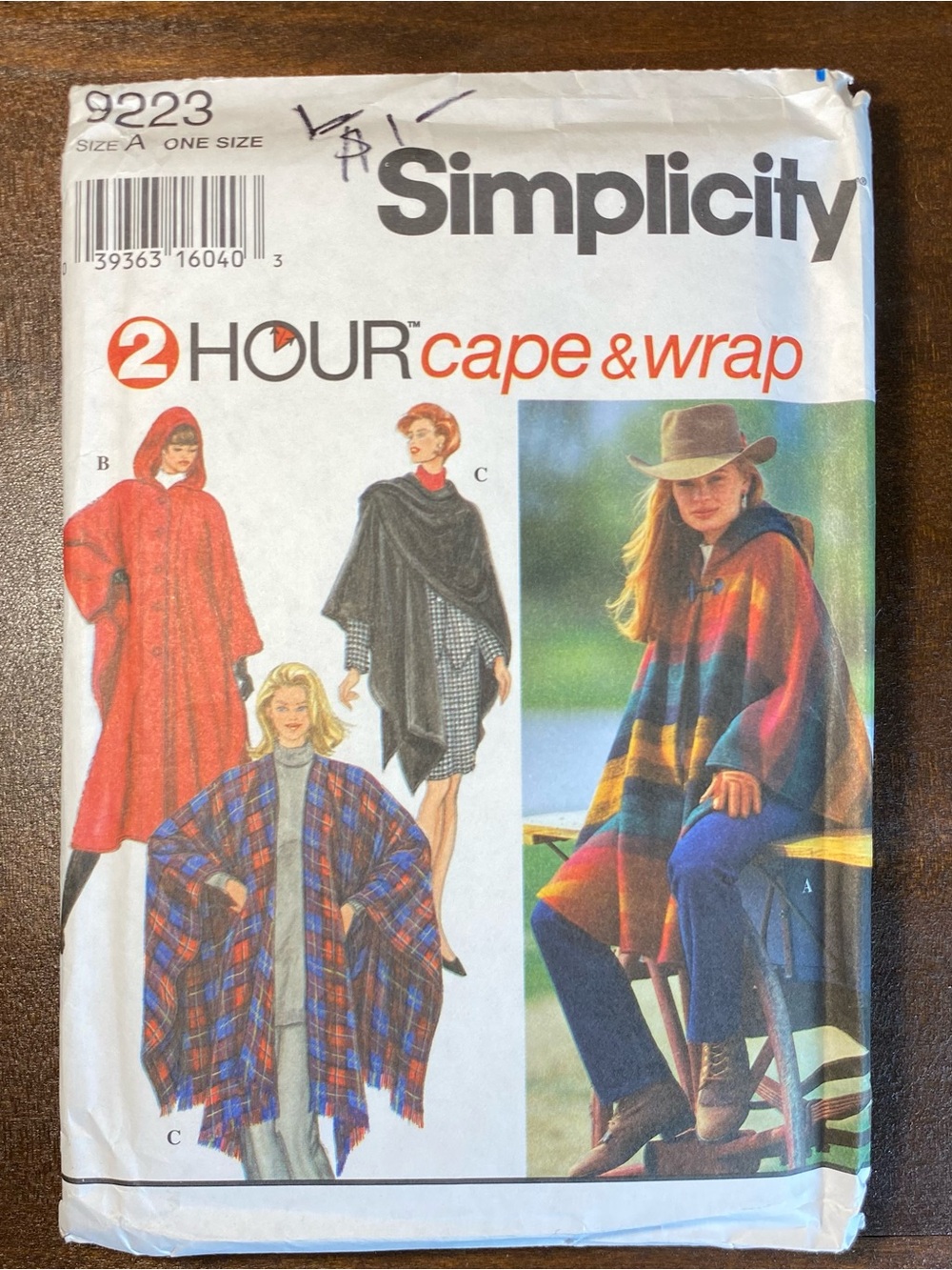 Simplicity 9223 Sewing Pattern Womens Hooded Cape & Wrap One Size Easy 2 Hour